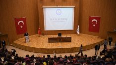 Diyanet İşleri Başkanı Erbaş, Şırnak Üniversitesinde öğrencilerle bir araya geldi