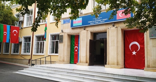 Azerbaycan’ın birincileri TDV Bakü Türk Lisesi’nden