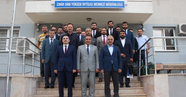 İzmir Dini Yüksek İhtisas Merkezi’nde mezuniyet heyecanı