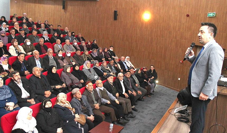 Amasya’da hacı adaylarına yönelik seminer