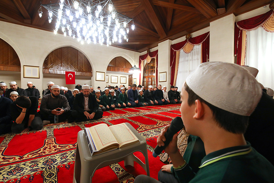 Türkiye, yeni yılın ilk sabahında camilerde buluşacak